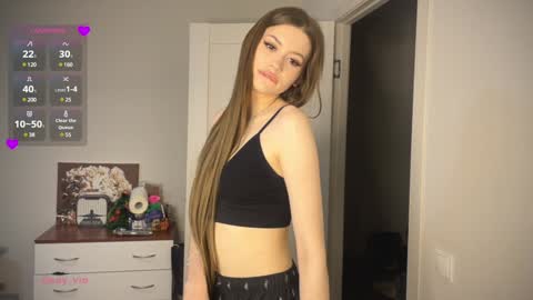 Snapshot of holybabe342 chatting on 01/17/25, 06:54 Vio online show from 01/17/25, 06:54