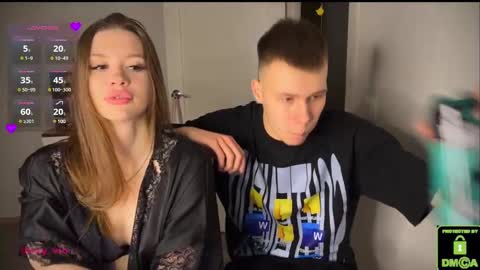 Snapshot of holybabe342 chatting on 03/09/25, 07:37 Vio online show from 03/09/25, 07:37