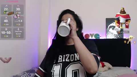 Milena online show from 11/22/25, 12:53