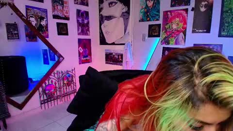 Snapshot of holyeva chatting on 02/09/25, 07:52 online show from 02/09/25, 07:52