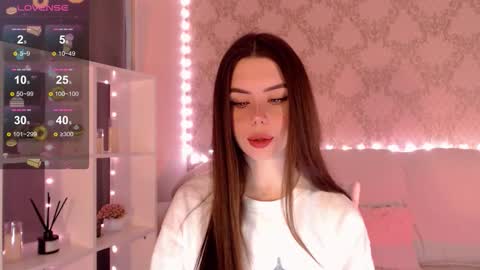 Mia online show from 09/18/25, 03:41