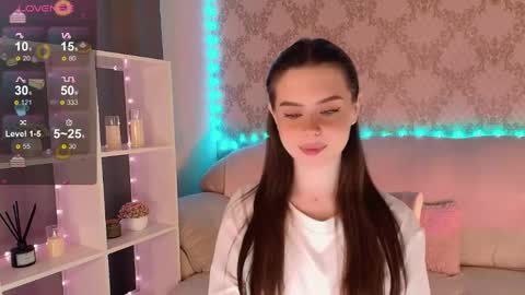 Mia online show from 05/30/26, 04:31