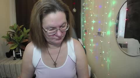 Snapshot of holymilfa chatting on 01/24/25, 08:02 holymilfa online show from 01/24/25, 08:02