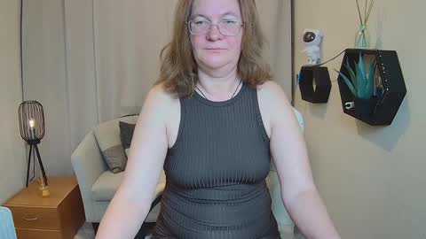 holymilfa online show from 05/09/26, 06:51