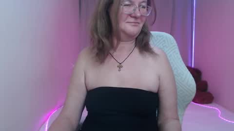holymilfa online show from 05/11/26, 02:45