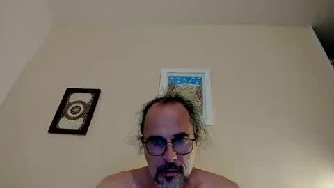 Snapshot of hombresalvatge chatting on 02/23/26, 01:47 Jaig online show from 02/23/26, 01:47