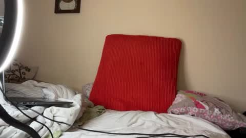 Snapshot of hombresalvatge chatting on 06/14/26, 05:42 Jaig online show from 06/14/26, 05:42