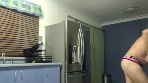 Snapshot of homer1976 chatting on 01/12/25, 01:48 Homer online show from 01/12/25, 01:48