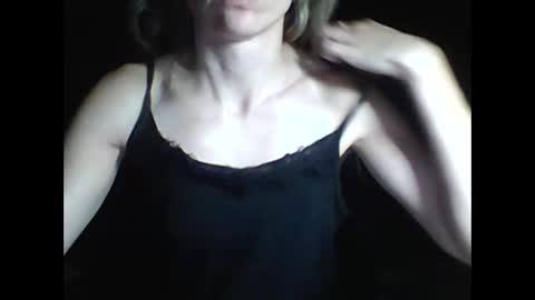 honey0bunny35 online show from 12/17/24, 08:10