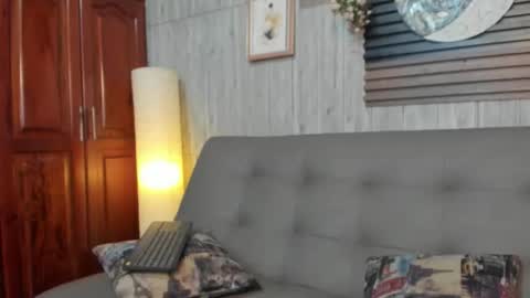 Snapshot of honey__monroe chatting on 01/09/26, 08:43 honey monroe online show from 01/09/26, 08:43