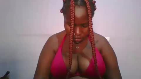 Snapshot of honey_beb chatting on 09/22/25, 12:51 honey_beb online show from 09/22/25, 12:51