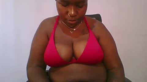 Snapshot of honey_beb chatting on 10/03/25, 11:07 honey_beb online show from 10/03/25, 11:07