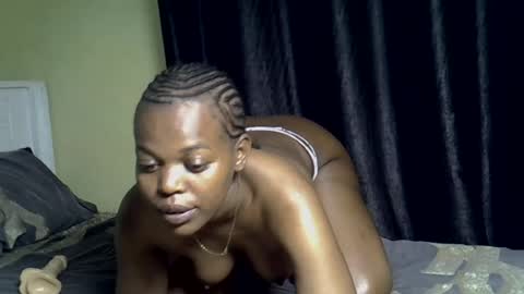 Snapshot of honey_belle7 chatting on 07/08/26, 05:23 Honey-Belle online show from 07/08/26, 05:23
