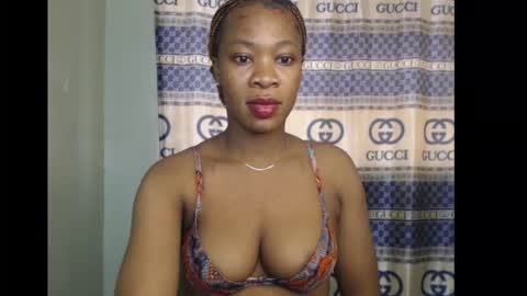 Flora online show from 10/10/25, 09:08