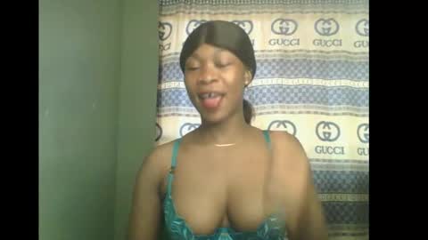 Flora online show from 11/13/25, 08:35