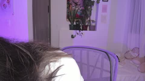 Snapshot of honey_hoe chatting on 02/07/25, 05:31 Lau online show from 02/07/25, 05:31