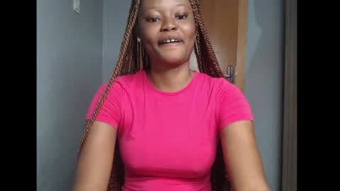 Snapshot of honey_juicydoll chatting on 05/11/26, 06:41 Sonia online show from 05/11/26, 06:41