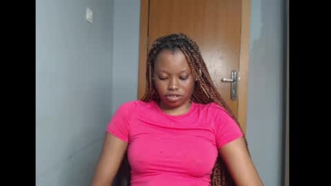 Snapshot of honey_juicydoll chatting on 05/11/26, 04:04 Sonia online show from 05/11/26, 04:04