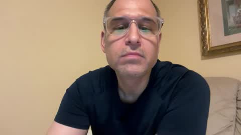 Snapshot of honey_man14 chatting on 04/05/26, 10:56 honey_man14 online show from 04/05/26, 10:56