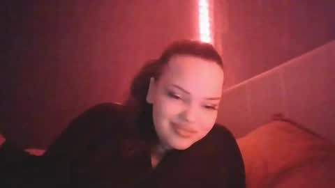 Snapshot of honey_miracle chatting on 06/19/26, 05:28 honey_miracle online show from 06/19/26, 05:28