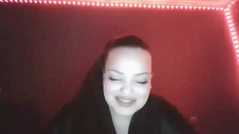 Snapshot of honey_miracle chatting on 06/26/26, 06:23 honey_miracle online show from 06/26/26, 06:23