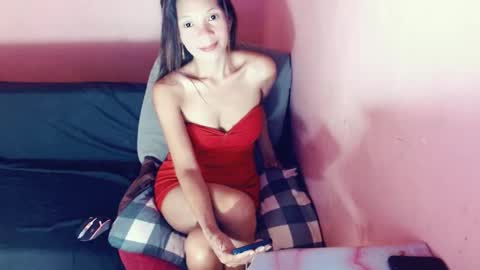 Snapshot of honey_mollyxx chatting on 11/03/25, 02:24 honey_mollyxx online show from 11/03/25, 02:24