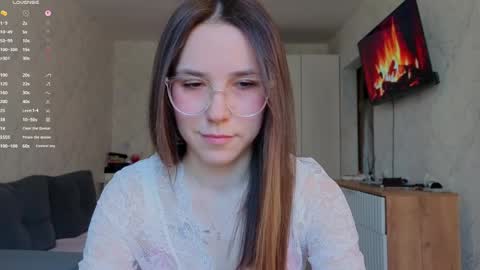 honey_peachy online show from 05/08/26, 07:25
