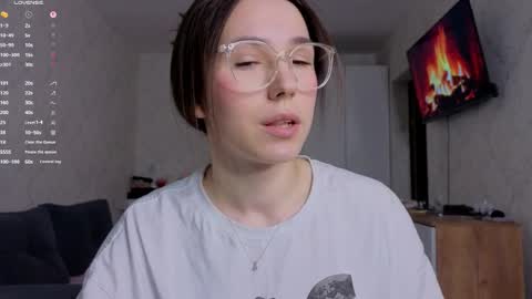 honey_peachy online show from 05/11/26, 12:55