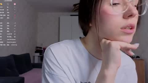 honey_peachy online show from 05/11/26, 02:45