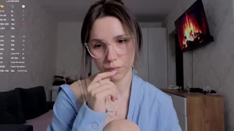 honey_peachy online show from 05/12/26, 01:30