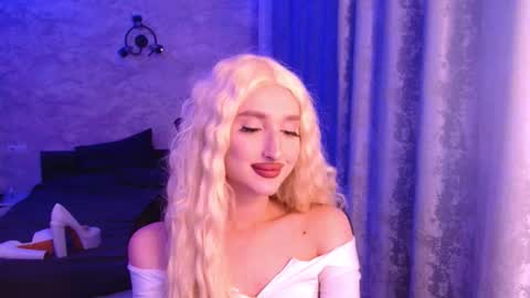 honey_sunset online show from 10/01/25, 06:25