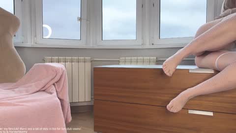 Snapshot of honey_sunshine chatting on 11/03/25, 10:05 Jenyanew vid how I squirt in forest in bio online show from 11/03/25, 10:05