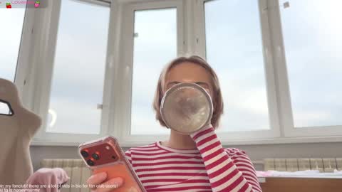 Snapshot of honey_sunshine chatting on 11/08/25, 10:48 Jenyanew vid how I squirt in forest in bio online show from 11/08/25, 10:48