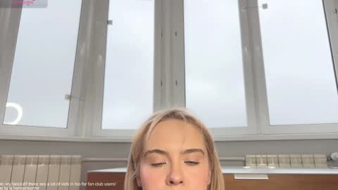 Snapshot of honey_sunshine chatting on 11/13/25, 08:24 Jenyanew vid how I squirt in forest in bio online show from 11/13/25, 08:24