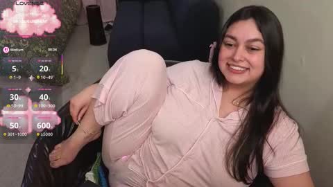 Snapshot of honey_tia chatting on 03/10/26, 01:43 Tia online show from 03/10/26, 01:43