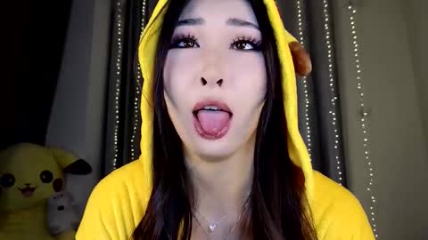 Snapshot of honey_yani chatting on 02/07/26, 09:29 yani online show from 02/07/26, 09:29