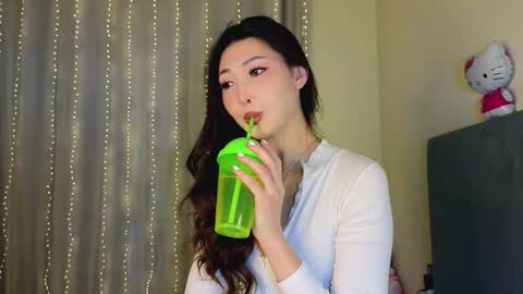 Snapshot of honey_yani chatting on 03/13/26, 10:05 yani online show from 03/13/26, 10:05