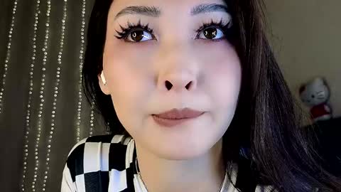 Snapshot of honey_yani chatting on 03/15/26, 12:38 yani online show from 03/15/26, 12:38