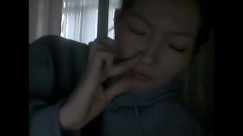 honey_yuzu online show from 11/06/25, 10:49