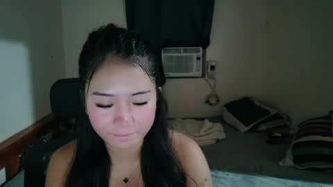 Snapshot of honeyafterdark_ chatting on 05/30/26, 10:34 HoneyAfterDark online show from 05/30/26, 10:34