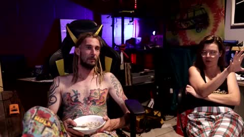 Honey and Bear online show from 09/10/25, 02:22