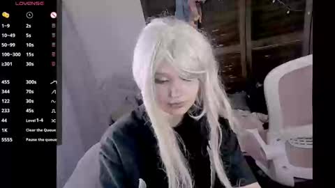 Snapshot of honeyapplealaska chatting on 10/20/25, 10:32 Honey Apple Alaska online show from 10/20/25, 10:32