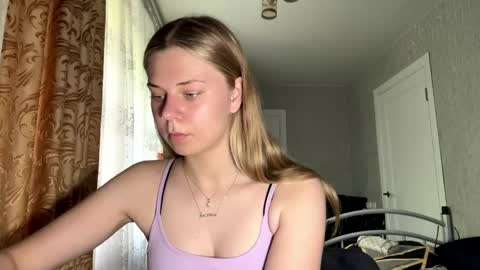 Klara online show from 06/10/26, 10:03