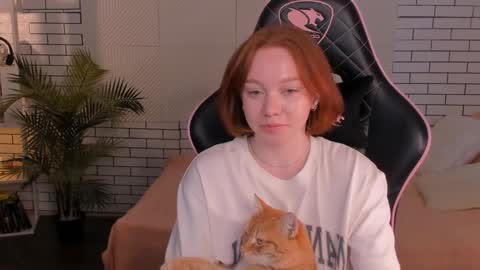 honeyautumn online show from 12/11/24, 05:32