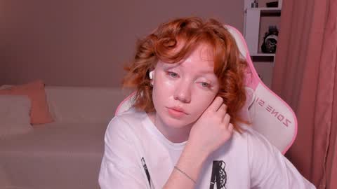 honeyautumn online show from 01/18/25, 11:44