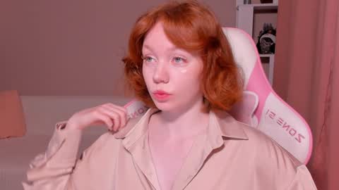 honeyautumn online show from 01/26/25, 12:16