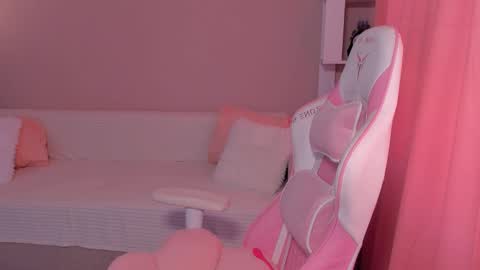 honeyautumn online show from 02/24/25, 03:33