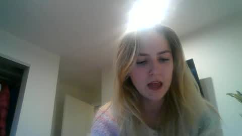 Snapshot of honeyblakex chatting on 06/30/26, 05:08 honeyblakex online show from 06/30/26, 05:08