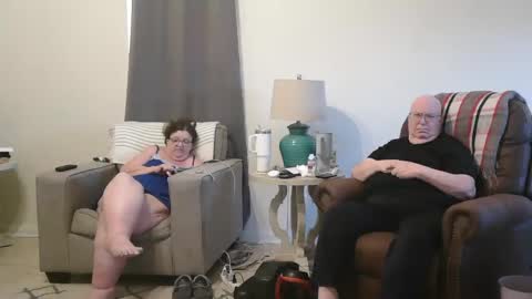 Snapshot of honeybuns344636 chatting on 02/26/25, 10:42 Honey online show from 02/26/25, 10:42