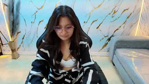 Snapshot of honeydoll_tf chatting on 05/06/26, 01:38 honeydoll_tf online show from 05/06/26, 01:38